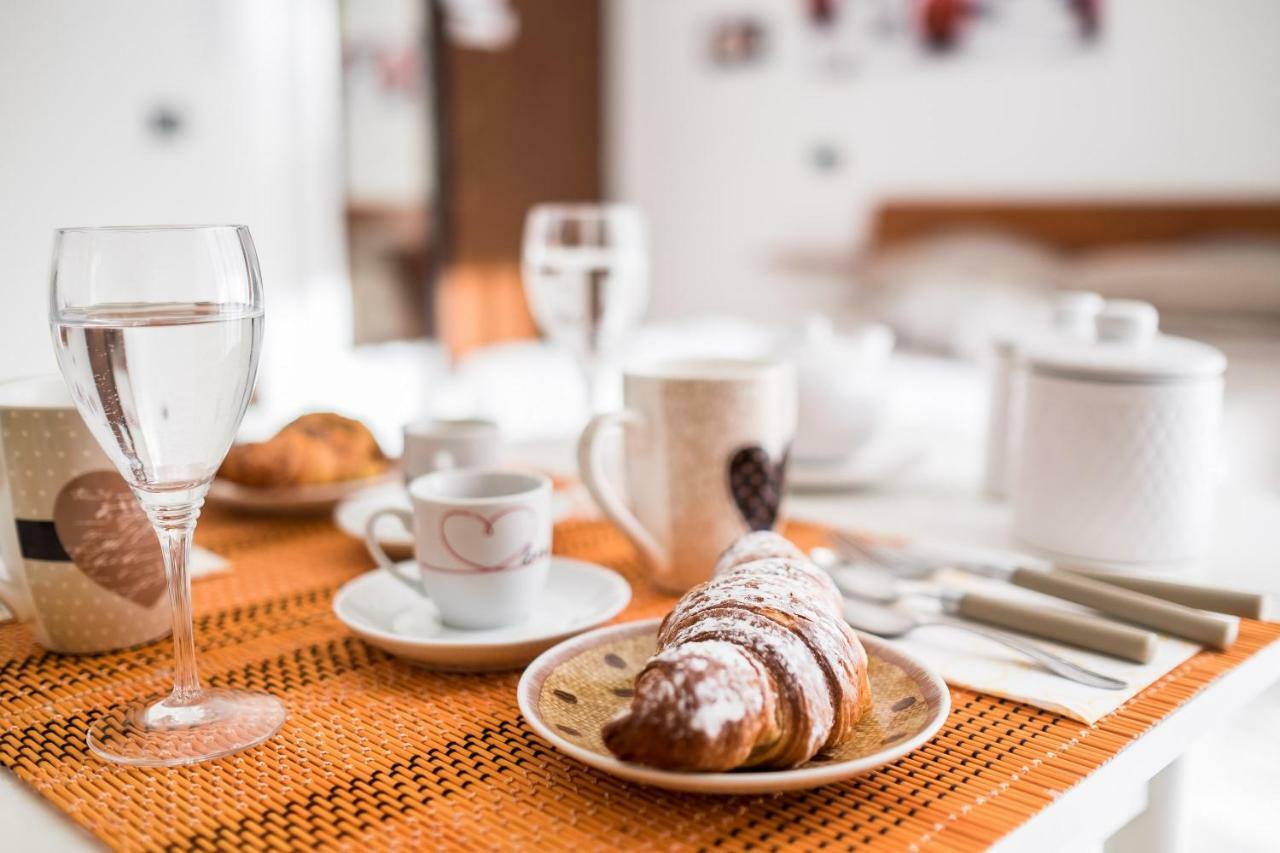Your Holiday In Bologna Luaran gambar